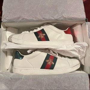 Womens Gucci Ace Sneaker Bee